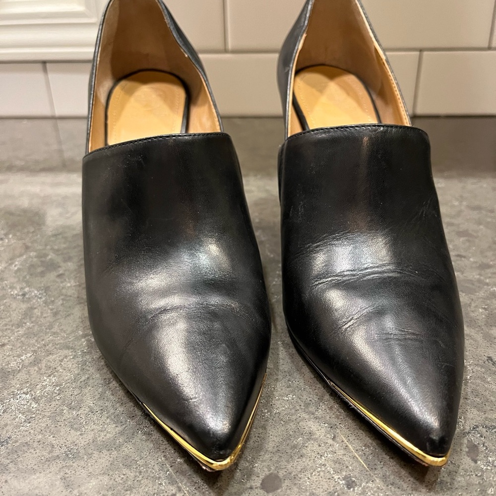 Tory Burch Lila Heel, Black Leather, Classic Size 8.5